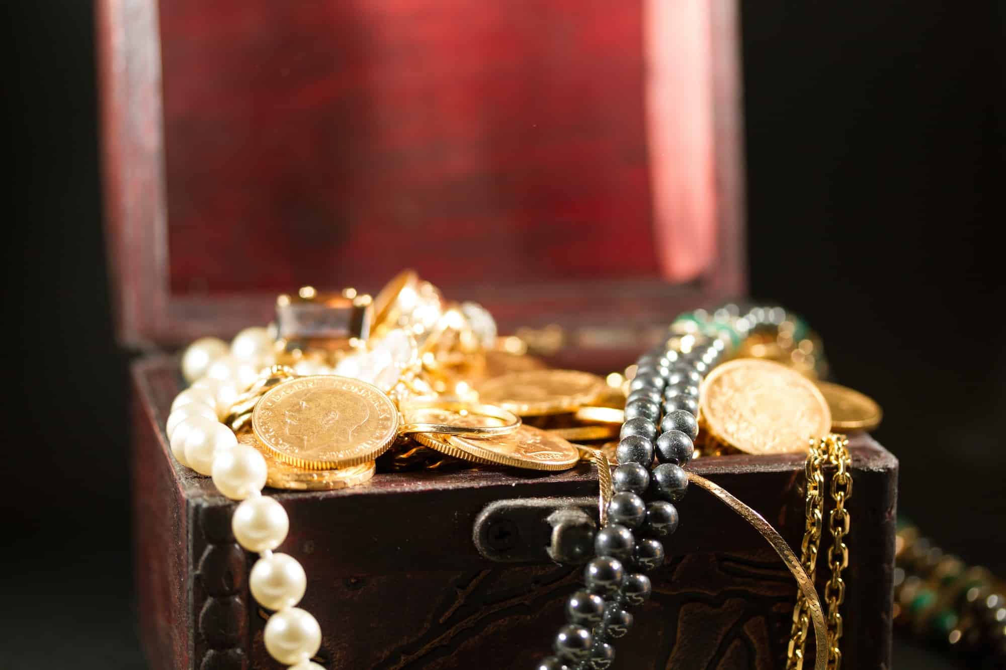 Jewels and gold coins